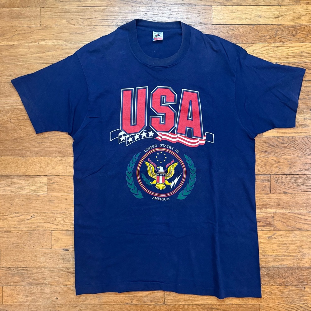 Vintage 90s United States Of America Crest Tee